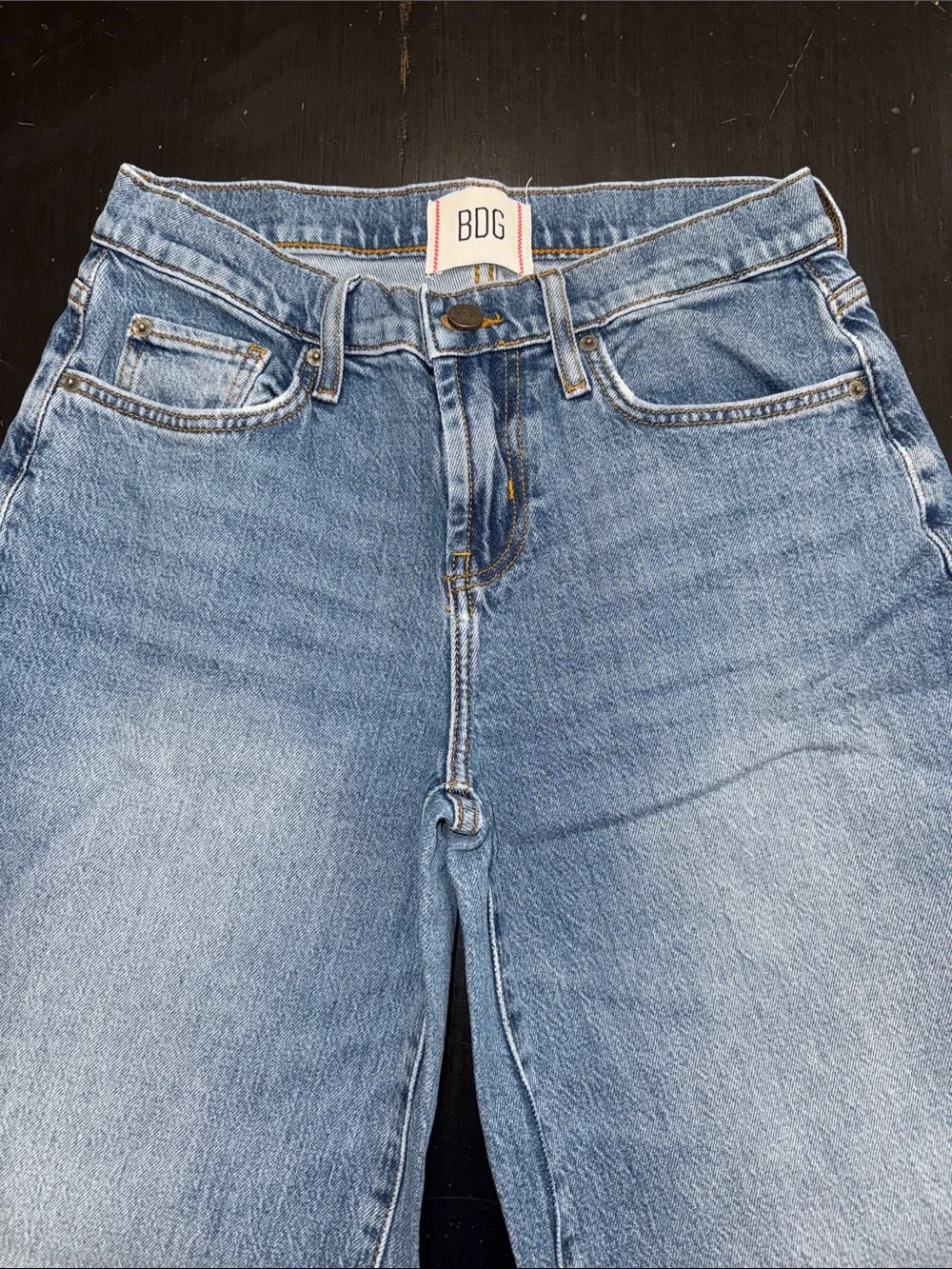 urban outfitters BDG joey mid rise wide leg jeans. size 26. great used condition - Picture 2 of 12